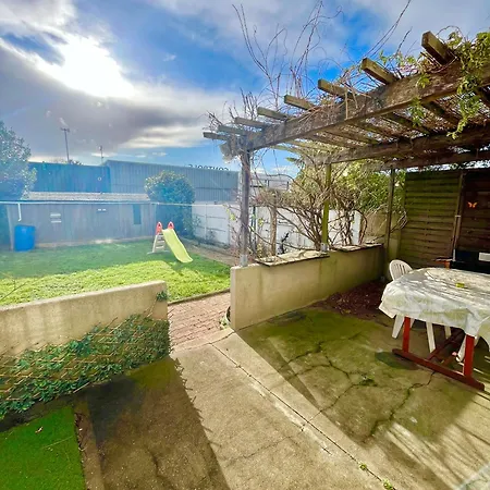 Maison Spacieuse Avec Salle De Jeux Proche 24h Du Mans Apartament